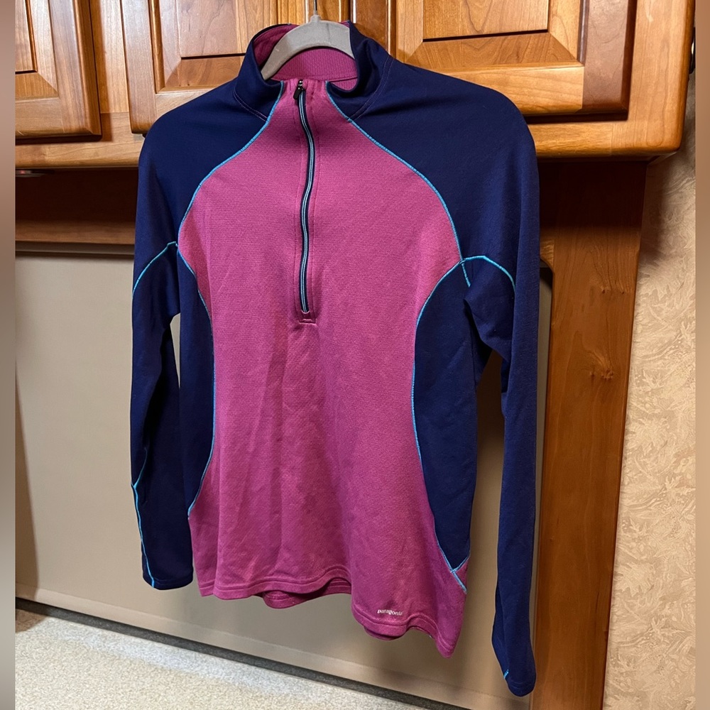 Patagonia Capilene 3 top.